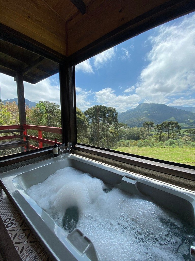 Chalés incríveis com banheira de hidromassagem e vista encan