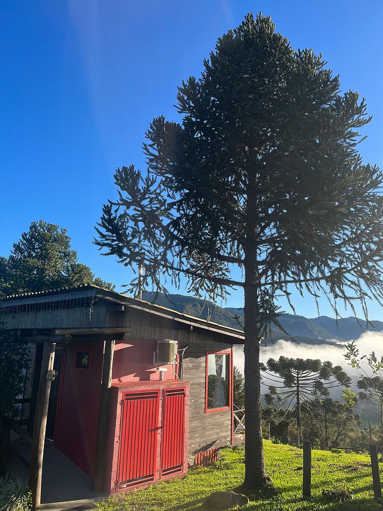 Chalé Sol Nascente (vista incrível/hidromassagem)