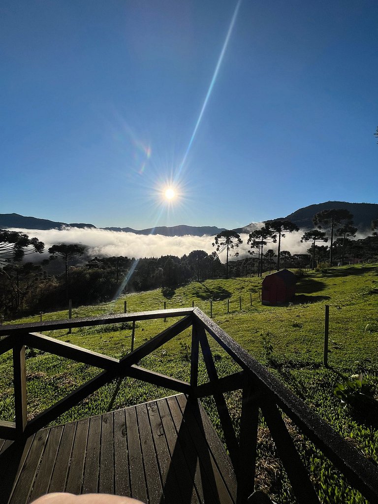 Chalé Sol Nascente (vista incrível/hidromassagem)
