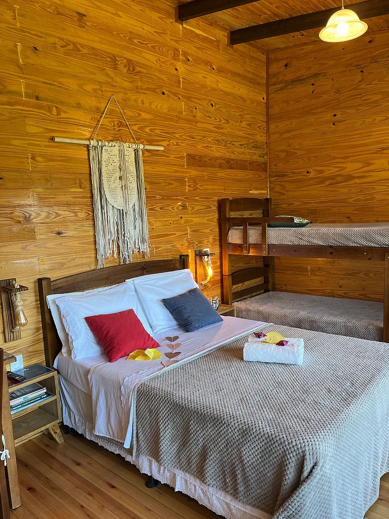 Chalé Morada da Lua (vista top e hidromassagem)