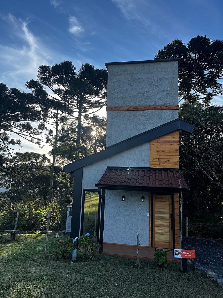 Chalé da Fonte/tiny house(vista top e hidromassagem)